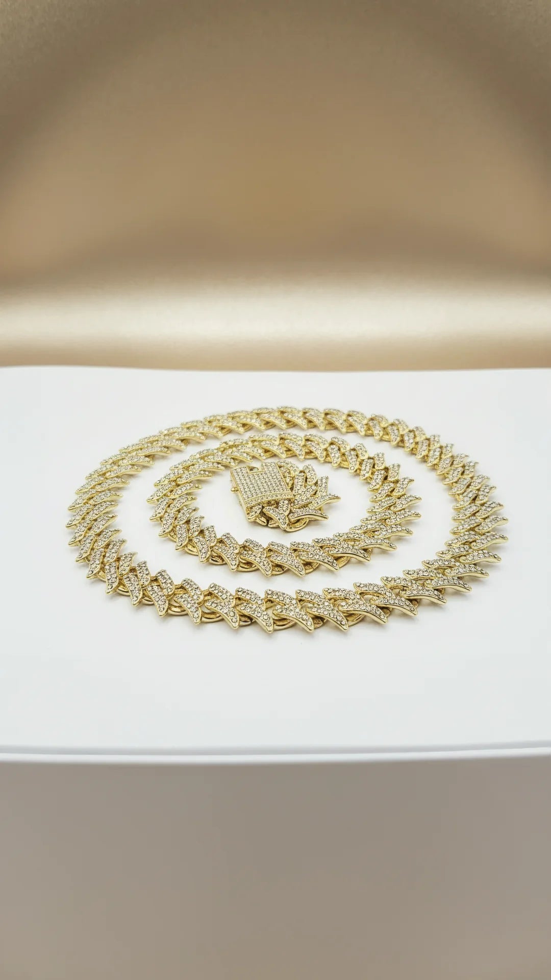 Waterproof Unisex Chain Necklace Stainless Steel