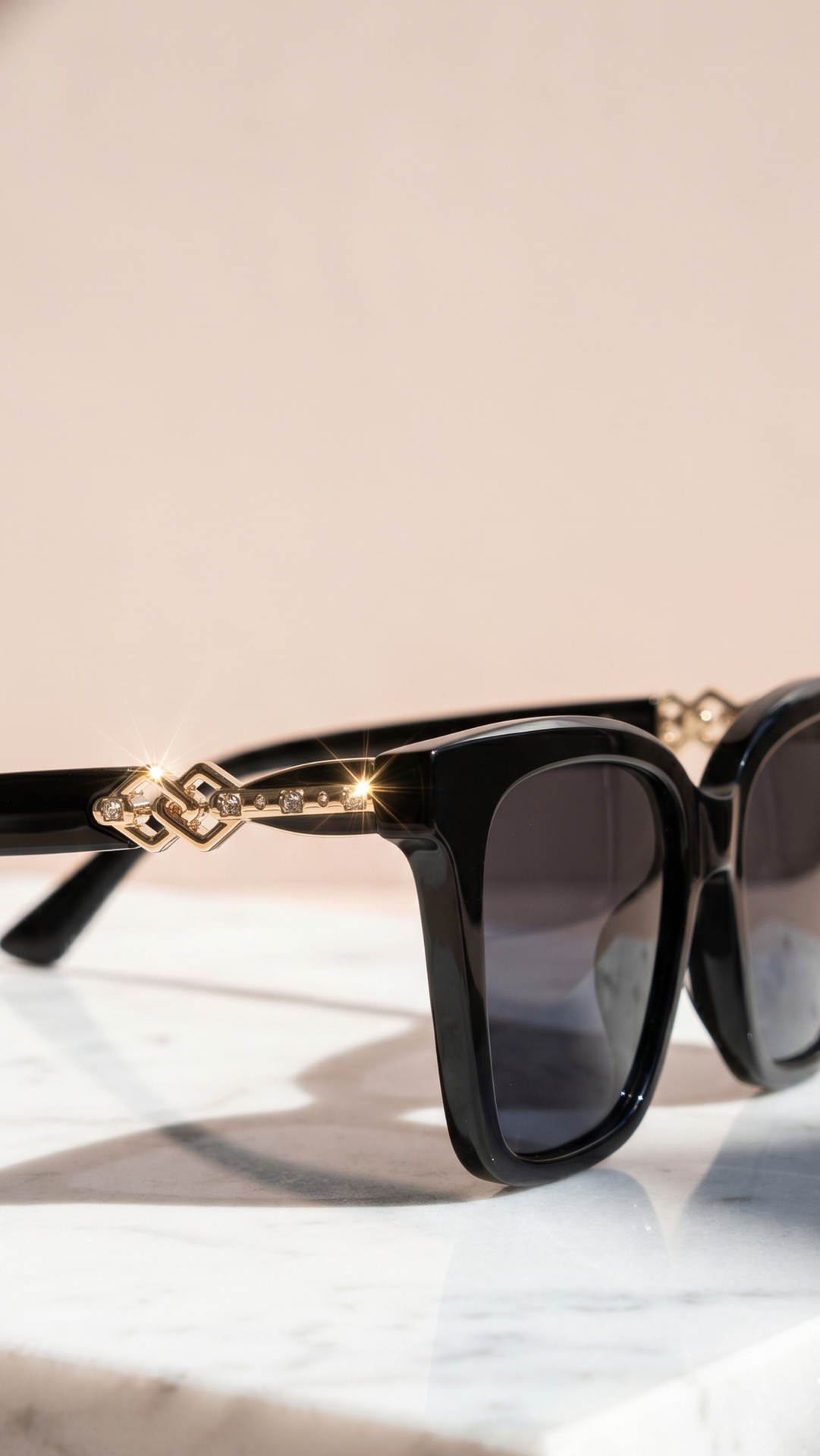 Box Of 20 Black Cat Eye Gold Frame Sunglasses