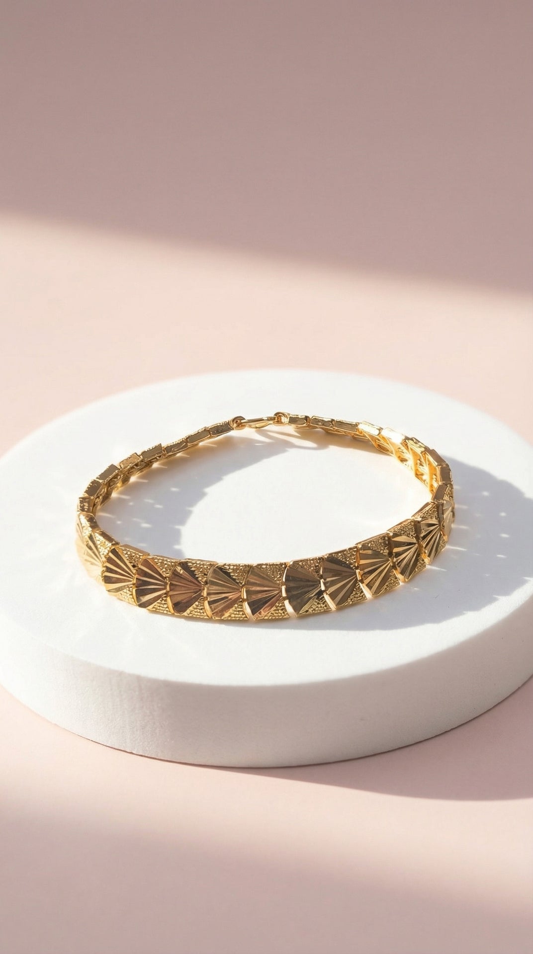 Waterproof 24k Gold Plated Shell Link Bracelet