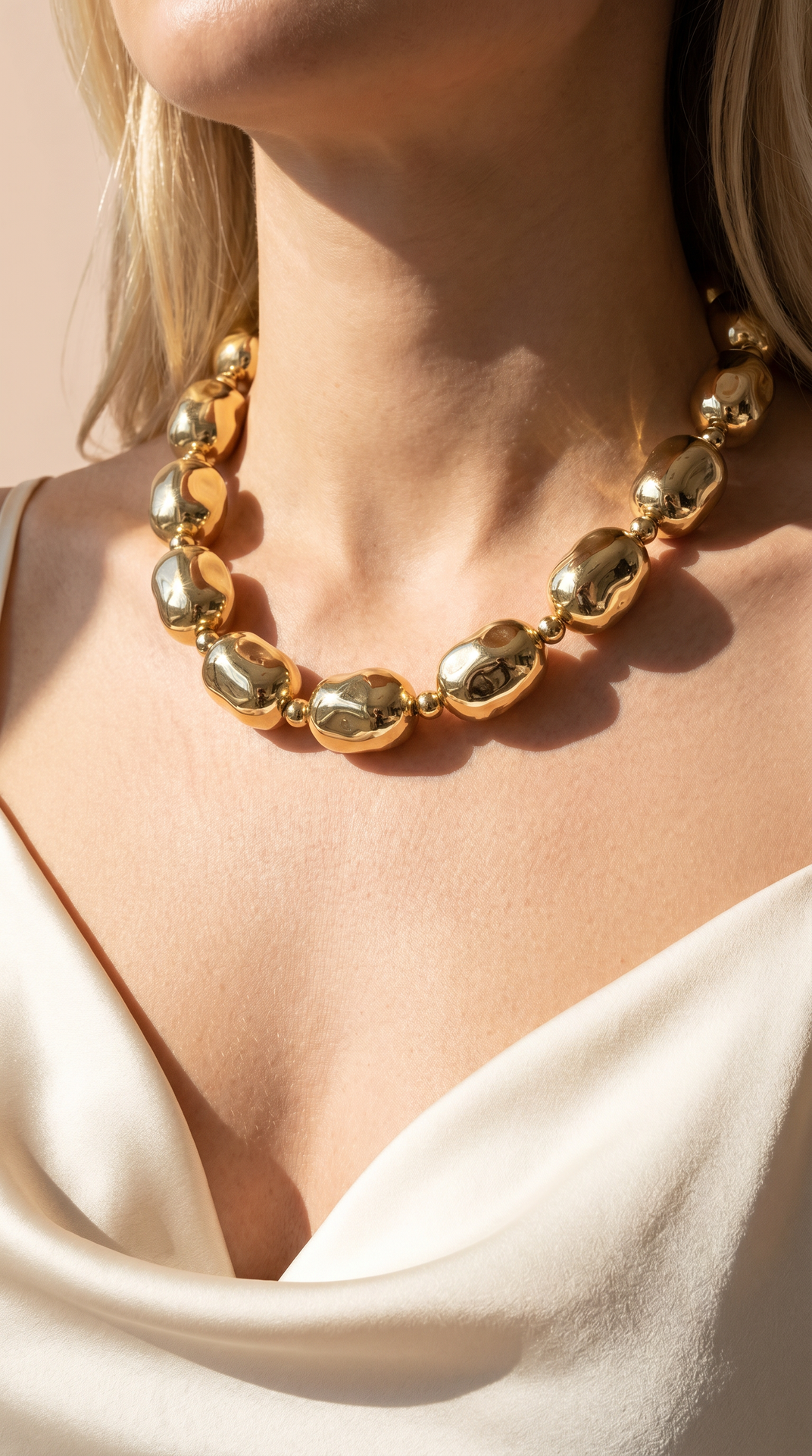 Metallic Pebble Link Chain Necklace