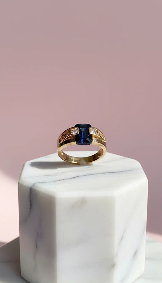 Blue Crystal Gold Band Ring Box set of 12